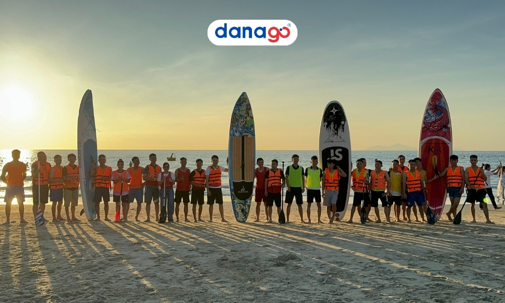 SUP at My Khe beach, Da Nang SUP at My Khe beach, Da Nang