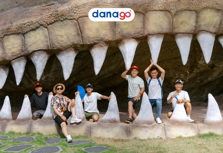 Nui Than Tai day tour