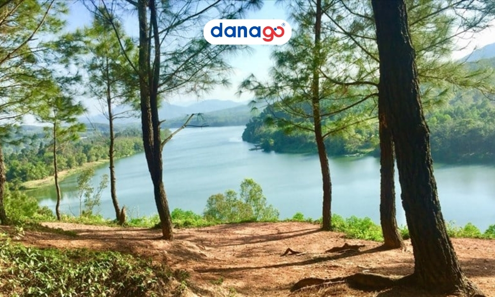 Vong Canh Hill viewpoint